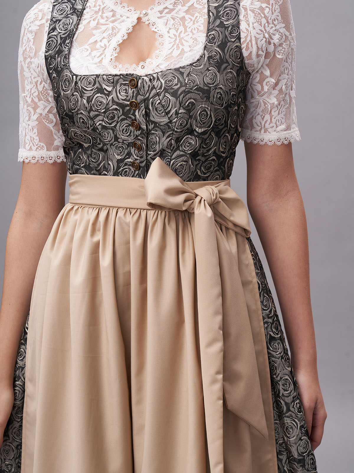 Helles Dirndl in Gelb – perfekt für sommerliche Anlässe