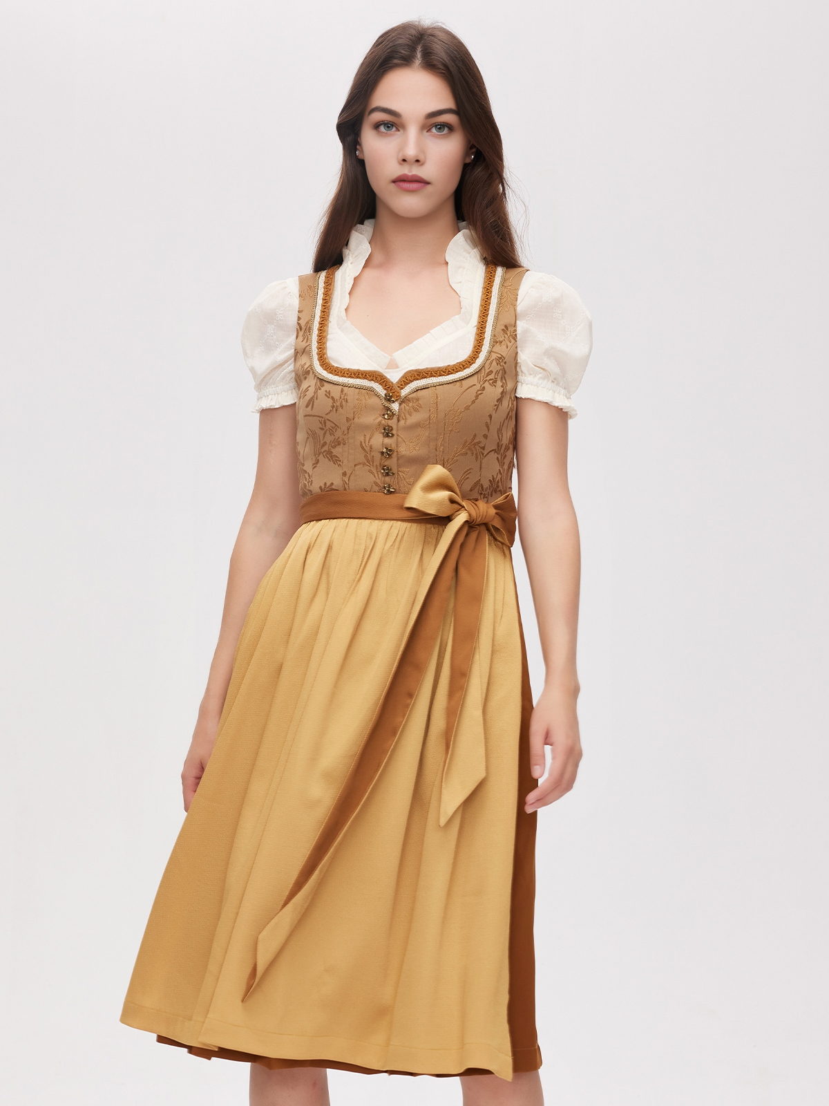 Dirndl Grün in Gelb – ein frischer Kontrast