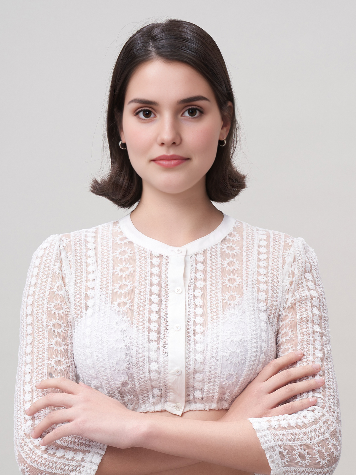 Elegante V-Ausschnitt Dirndlbluse in Weiß