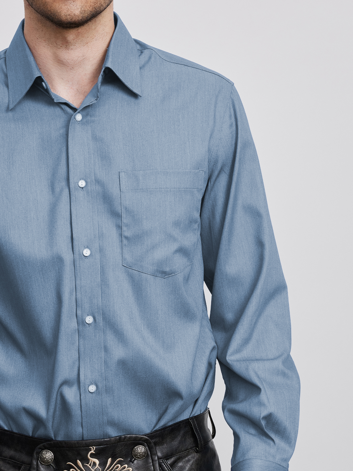 Modernes Dirndl in Blau