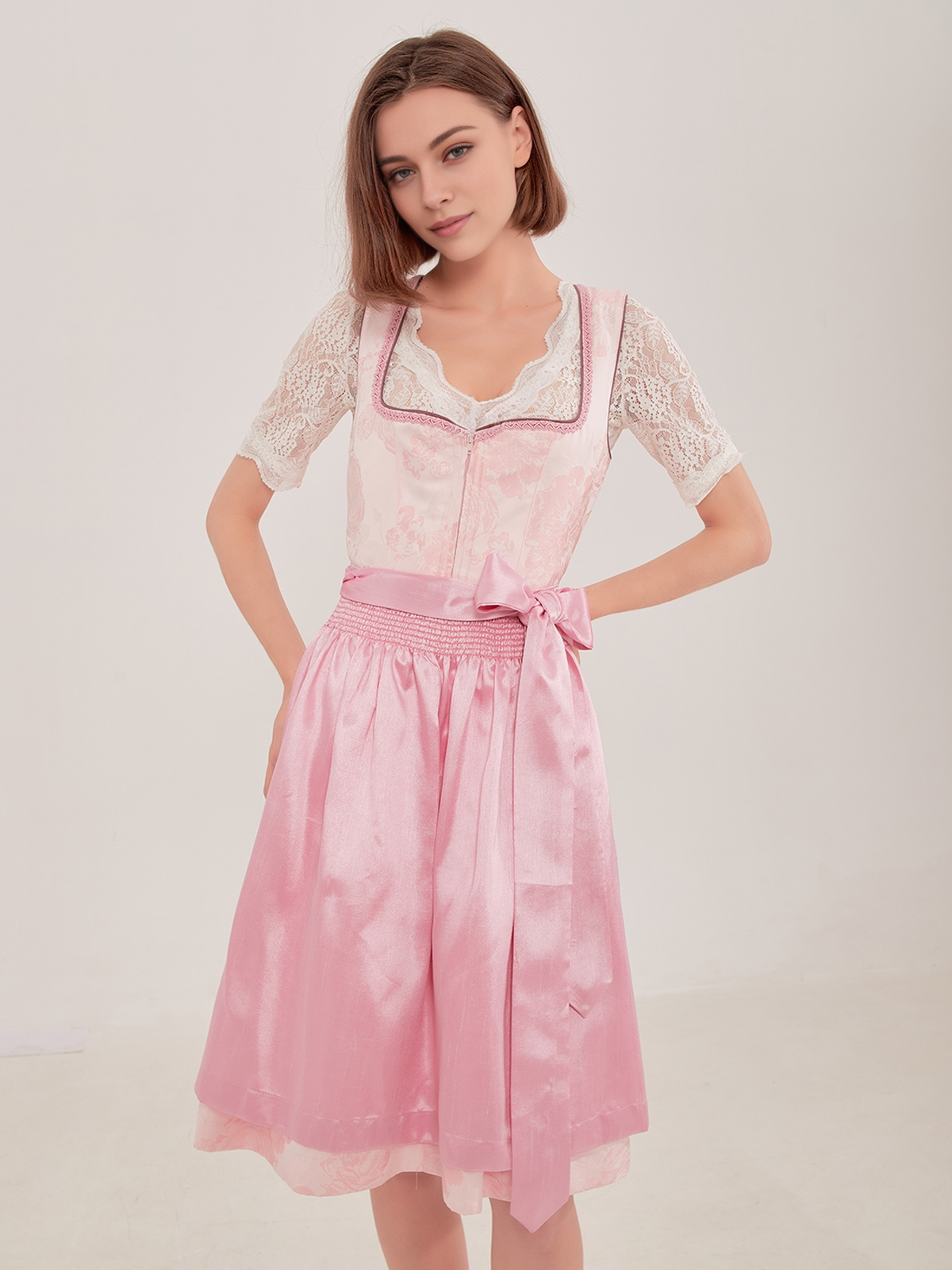 Dirndl in Blau