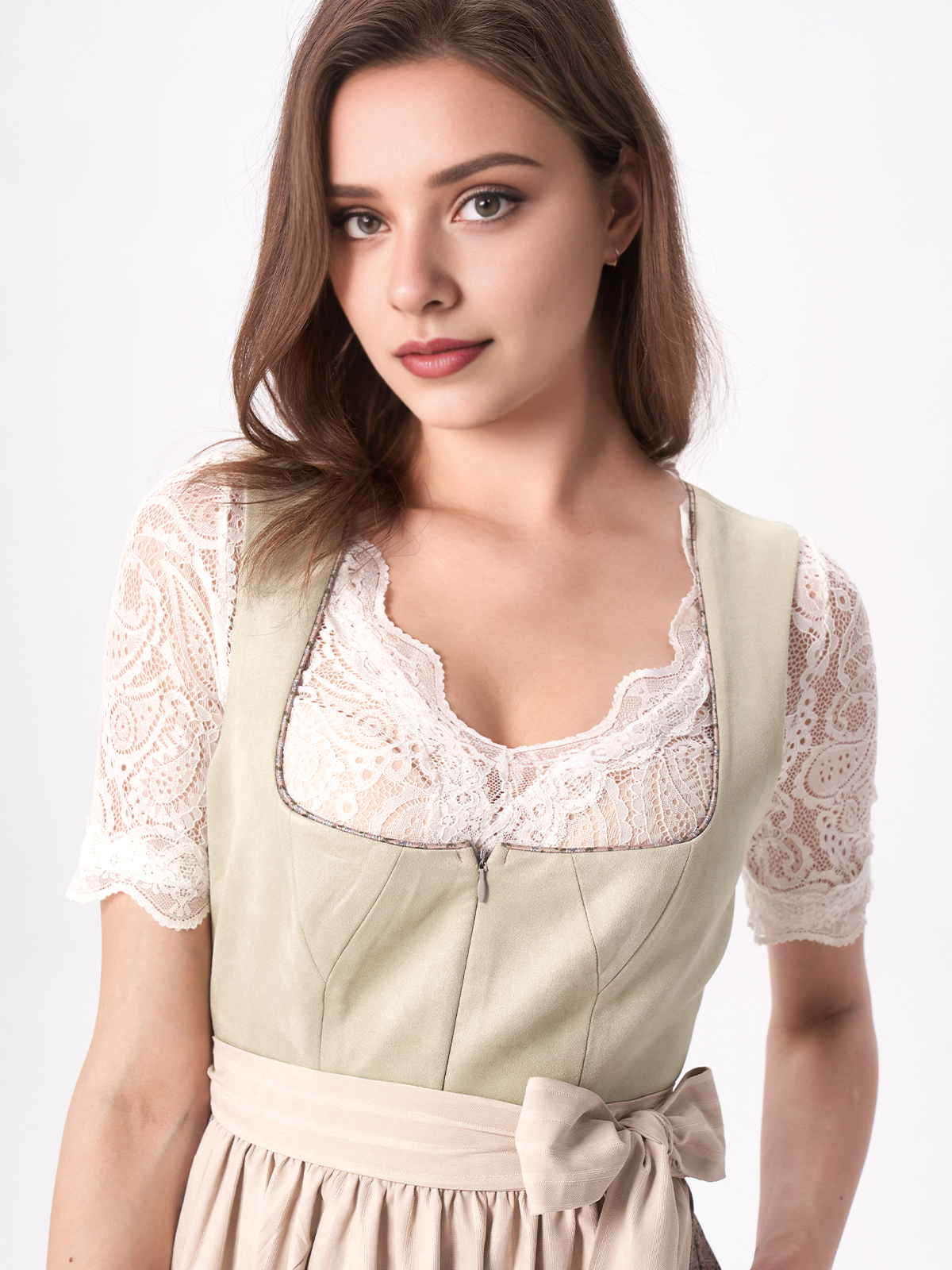Dirndl mit Ärmeln in Grün