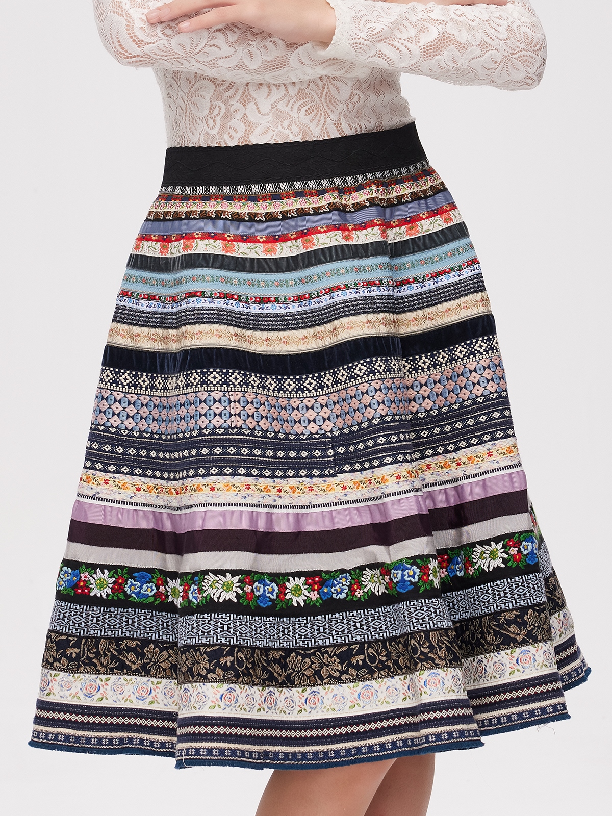 Samt Dirndl Rot in eleganter Ausführung