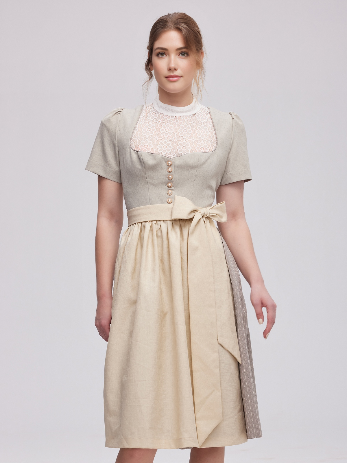Samt Dirndl Dunkelblau – Eleganz pur